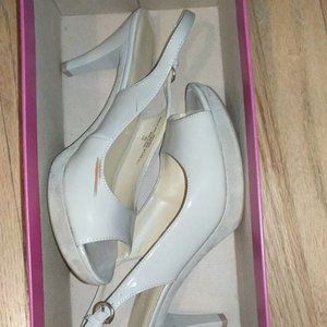 Beige, peep toe, sling back Nine West heels